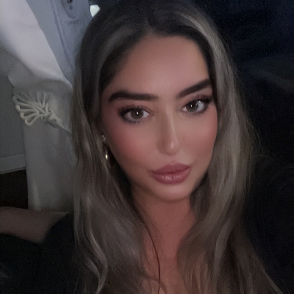 Meet your Posher, Lynn